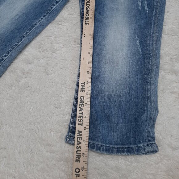 Miss Me Women's Blue Low Rise Thick Stitch Flap Pockets Cropped Denim Jeans - Picture 7 of 11